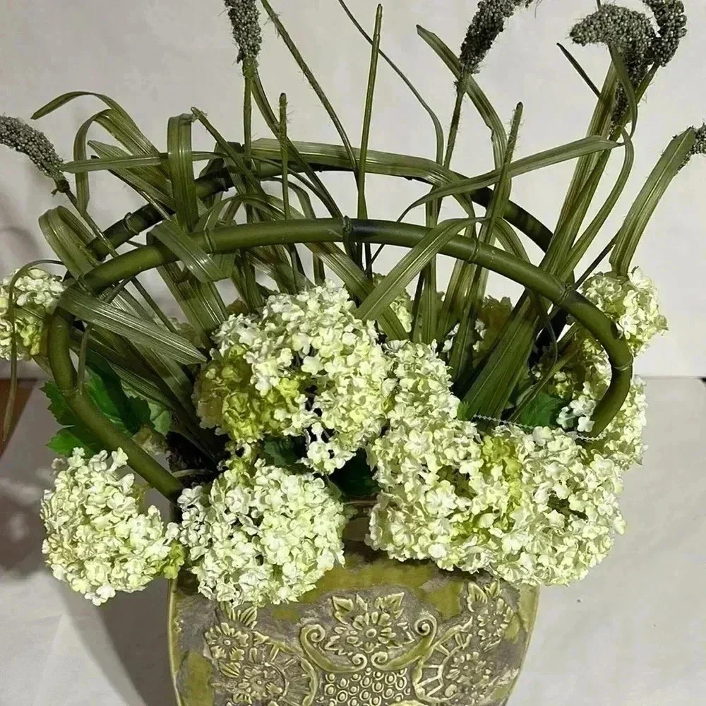 Bombay Vase w/faux flowers